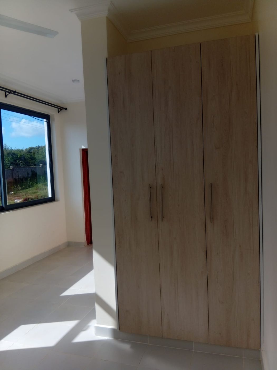 Kilifi interior fit-out - fitted wardrobe